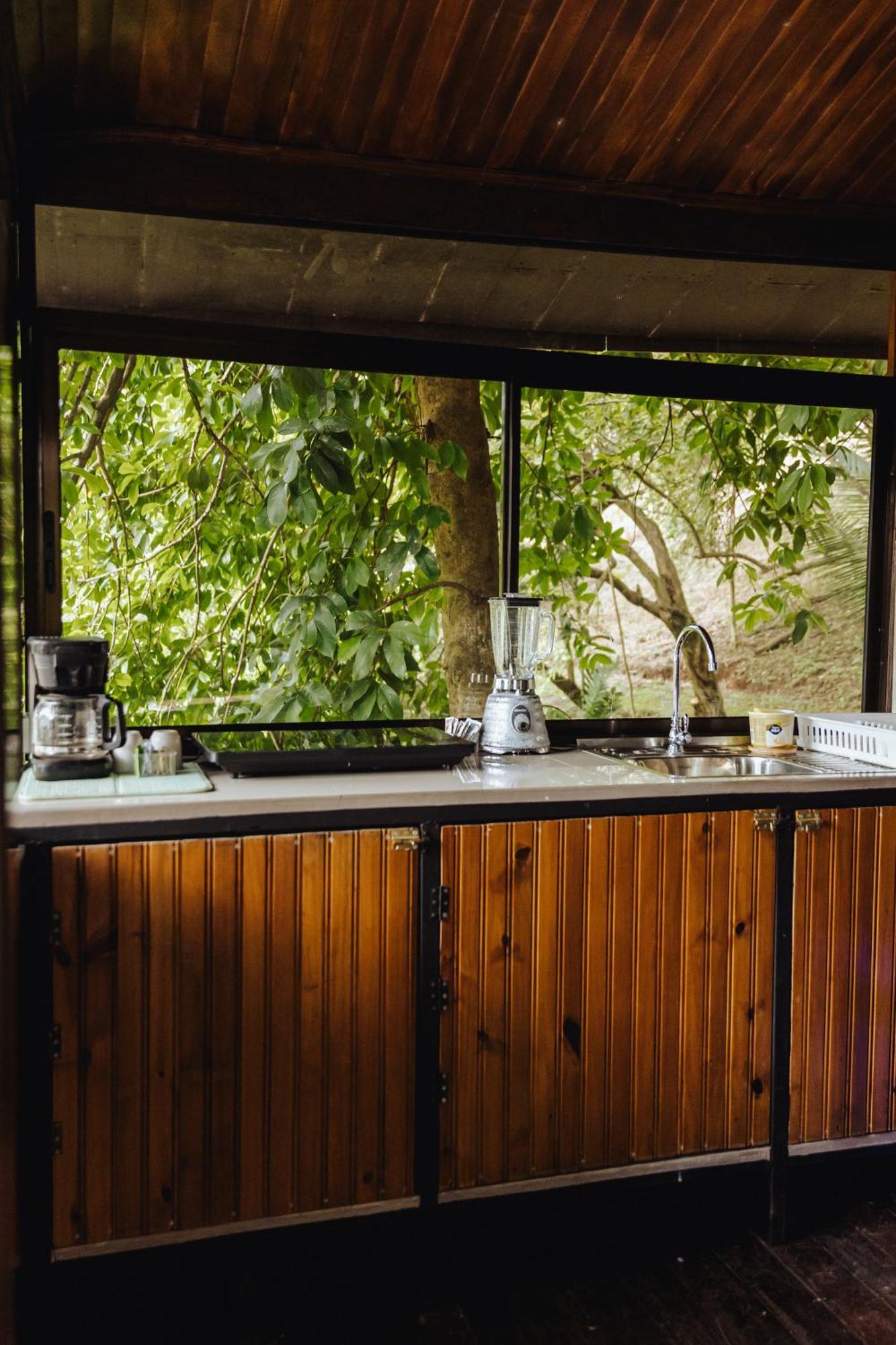Sunny'S Jaco Exterior photo